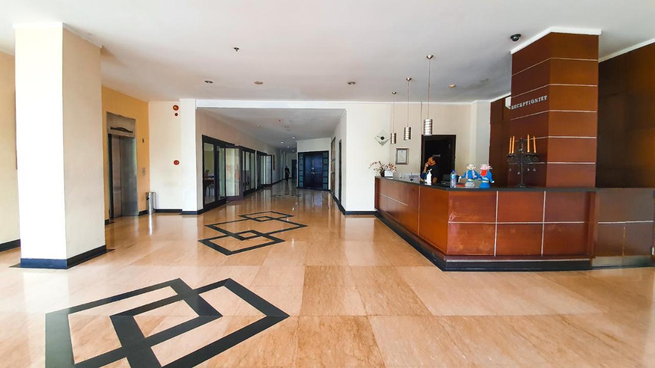 N hotel Tanah Abang Jakarta Bagian luar foto