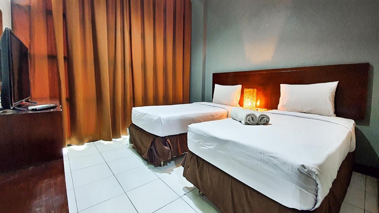N hotel Tanah Abang Jakarta Bagian luar foto